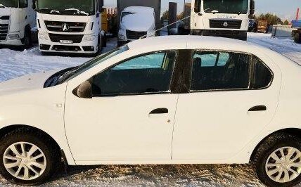 Renault Logan II, 2018 год, 597 600 рублей, 5 фотография