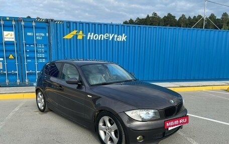 BMW 1 серия, 2005 год, 540 000 рублей, 2 фотография