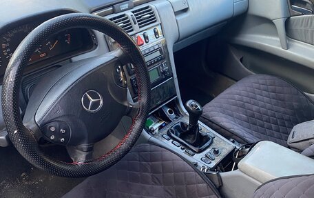 Mercedes-Benz E-Класс, 1998 год, 450 000 рублей, 4 фотография