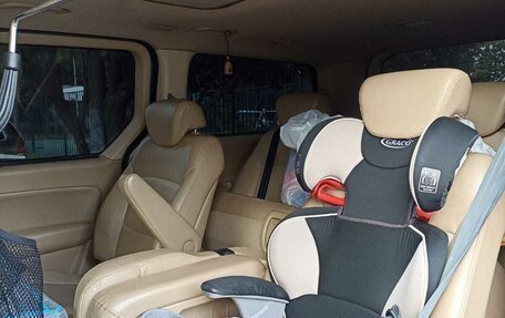 Hyundai Grand Starex Grand Starex I рестайлинг 2, 2011 год, 1 499 000 рублей, 8 фотография