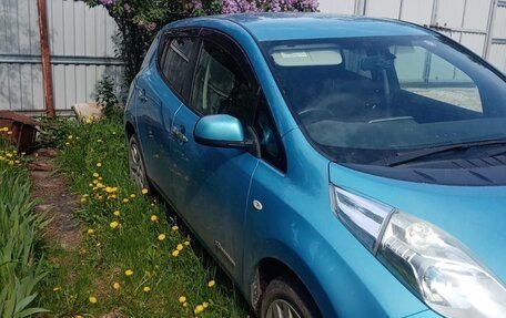 Nissan Leaf I, 2013 год, 700 000 рублей, 2 фотография