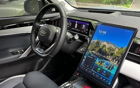 Geely Atlas, 2024 год, 3 500 000 рублей, 13 фотография