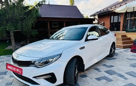 KIA Optima IV, 2019 год, 1 810 000 рублей, 2 фотография
