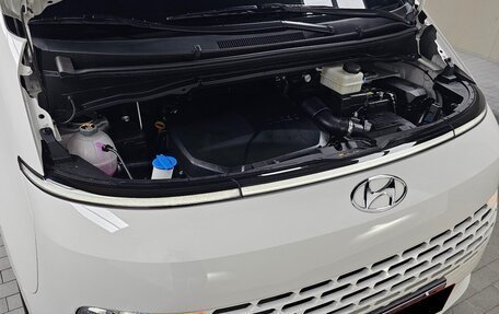 Hyundai Staria, 2022 год, 3 882 000 рублей, 17 фотография