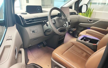 Hyundai Staria, 2023 год, 4 790 000 рублей, 8 фотография