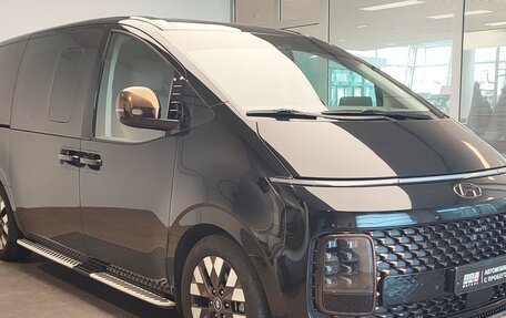 Hyundai Staria, 2023 год, 4 790 000 рублей, 3 фотография