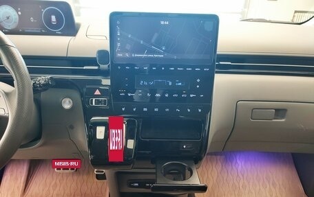 Hyundai Staria, 2023 год, 4 790 000 рублей, 15 фотография