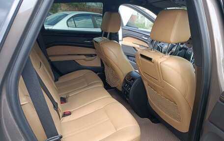 Cadillac SRX II рестайлинг, 2014 год, 2 500 000 рублей, 14 фотография