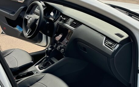 Skoda Octavia, 2018 год, 1 450 000 рублей, 10 фотография