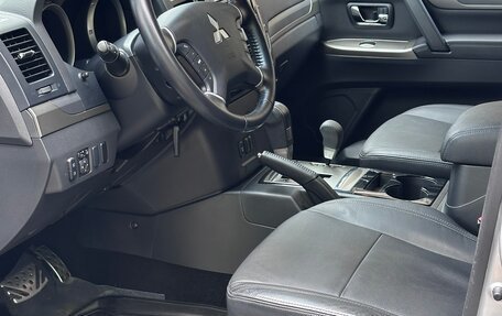 Mitsubishi Pajero IV, 2019 год, 4 100 000 рублей, 8 фотография