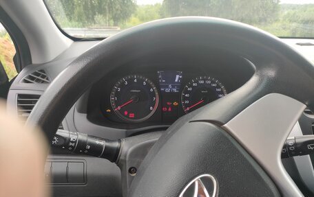 Hyundai Solaris II рестайлинг, 2012 год, 750 000 рублей, 7 фотография