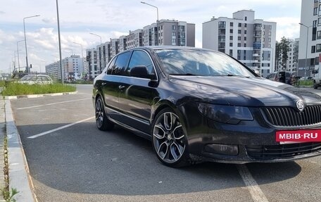 Skoda Superb III рестайлинг, 2009 год, 1 420 000 рублей, 16 фотография