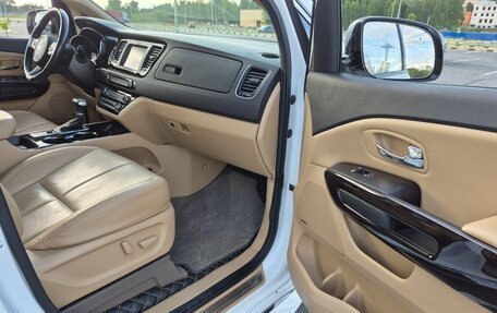 KIA Carnival III, 2019 год, 3 400 000 рублей, 6 фотография