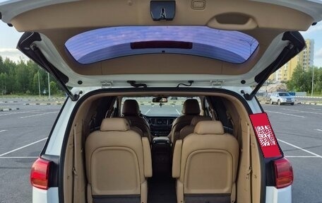 KIA Carnival III, 2019 год, 3 400 000 рублей, 8 фотография