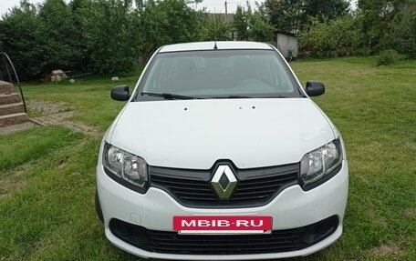 Renault Logan II, 2015 год, 690 000 рублей, 2 фотография