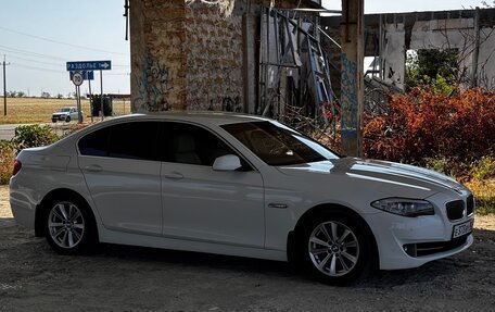 BMW 5 серия, 2010 год, 2 200 000 рублей, 12 фотография