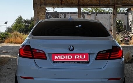 BMW 5 серия, 2010 год, 2 200 000 рублей, 2 фотография