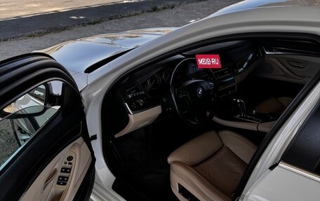 BMW 5 серия, 2010 год, 2 200 000 рублей, 18 фотография