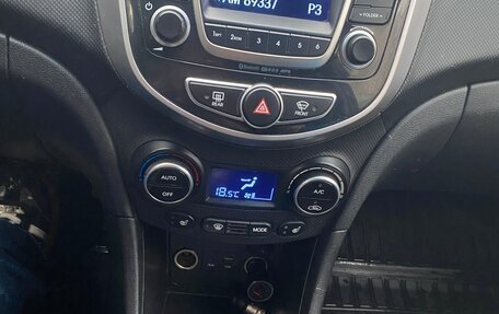 Hyundai Solaris II рестайлинг, 2014 год, 730 000 рублей, 9 фотография