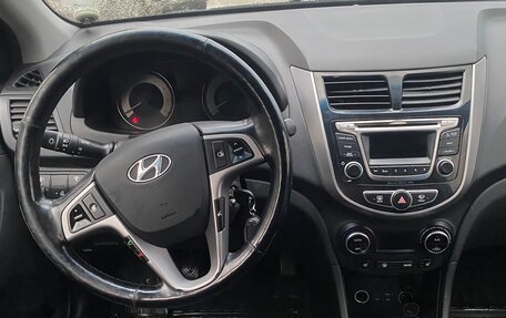 Hyundai Solaris II рестайлинг, 2014 год, 730 000 рублей, 6 фотография