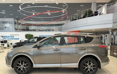 Toyota RAV4, 2017 год, 2 860 000 рублей, 8 фотография