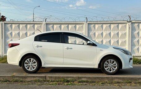 KIA Rio IV, 2018 год, 990 000 рублей, 6 фотография