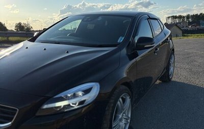 Volvo V40 II рестайлинг, 2016 год, 1 030 000 рублей, 1 фотография