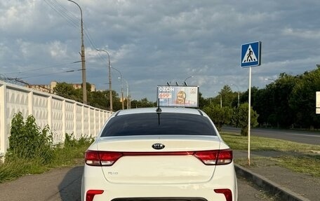 KIA Rio IV, 2018 год, 990 000 рублей, 5 фотография