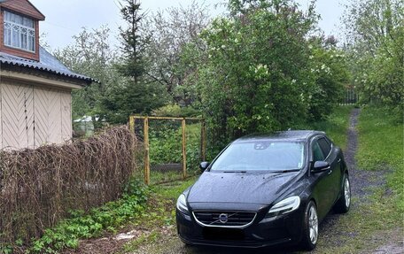 Volvo V40 II рестайлинг, 2016 год, 1 030 000 рублей, 12 фотография