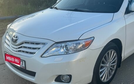 Toyota Camry, 2011 год, 1 650 000 рублей, 4 фотография