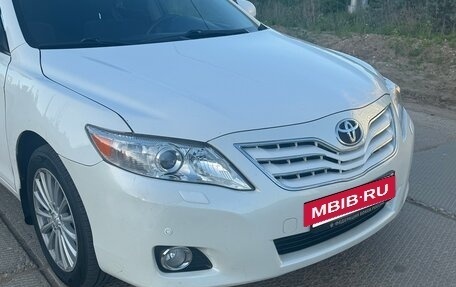 Toyota Camry, 2011 год, 1 650 000 рублей, 3 фотография