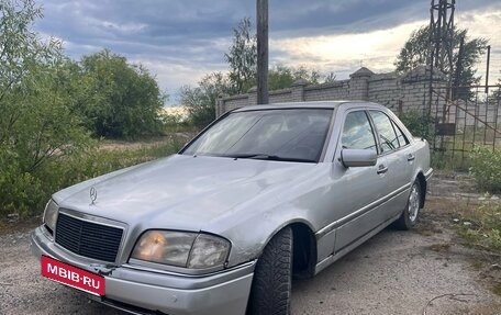 Mercedes-Benz C-Класс, 1994 год, 142 000 рублей, 3 фотография