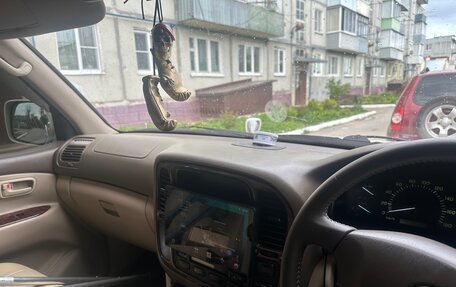 Toyota Land Cruiser 100 рестайлинг 2, 2000 год, 1 800 000 рублей, 9 фотография