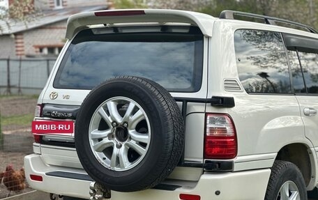 Toyota Land Cruiser 100 рестайлинг 2, 2000 год, 1 800 000 рублей, 10 фотография