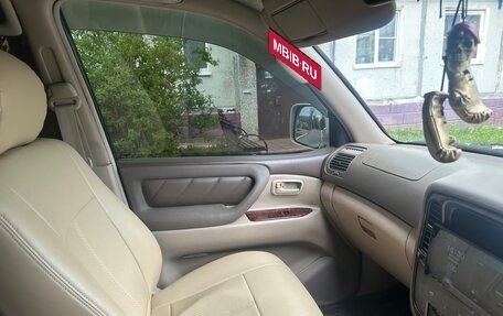 Toyota Land Cruiser 100 рестайлинг 2, 2000 год, 1 800 000 рублей, 7 фотография