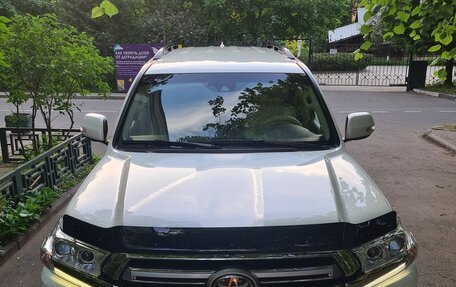 Toyota Land Cruiser 200, 2016 год, 7 800 000 рублей, 3 фотография
