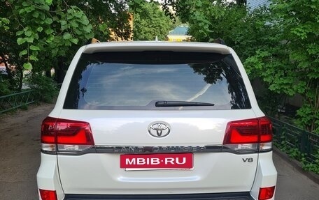 Toyota Land Cruiser 200, 2016 год, 7 800 000 рублей, 4 фотография