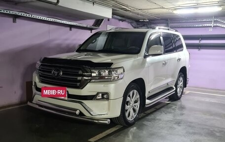 Toyota Land Cruiser 200, 2016 год, 7 800 000 рублей, 2 фотография