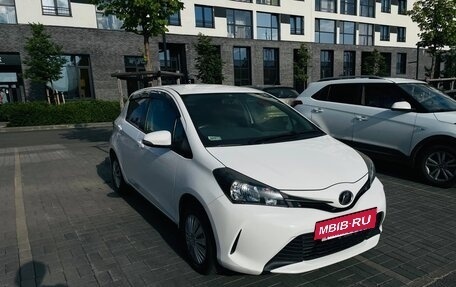 Toyota Vitz, 2014 год, 950 000 рублей, 3 фотография
