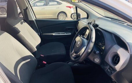 Toyota Vitz, 2014 год, 950 000 рублей, 20 фотография