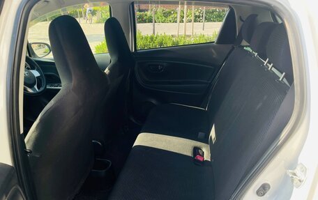 Toyota Vitz, 2014 год, 950 000 рублей, 23 фотография