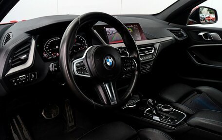 BMW 1 серия, 2019 год, 2 690 000 рублей, 14 фотография