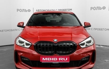 BMW 1 серия, 2019 год, 2 690 000 рублей, 2 фотография