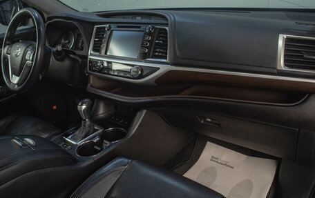 Toyota Highlander III, 2014 год, 3 299 000 рублей, 18 фотография