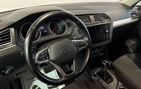 Volkswagen Tiguan II, 2021 год, 2 433 000 рублей, 5 фотография