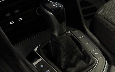 Volkswagen Tiguan II, 2021 год, 2 433 000 рублей, 16 фотография