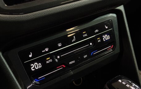Volkswagen Tiguan II, 2021 год, 2 433 000 рублей, 15 фотография