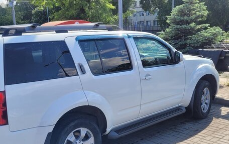 Nissan Pathfinder, 2010 год, 1 399 000 рублей, 3 фотография