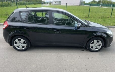 KIA cee'd I рестайлинг, 2010 год, 700 000 рублей, 6 фотография