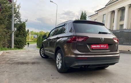 Volkswagen Tiguan II, 2017 год, 2 850 000 рублей, 5 фотография